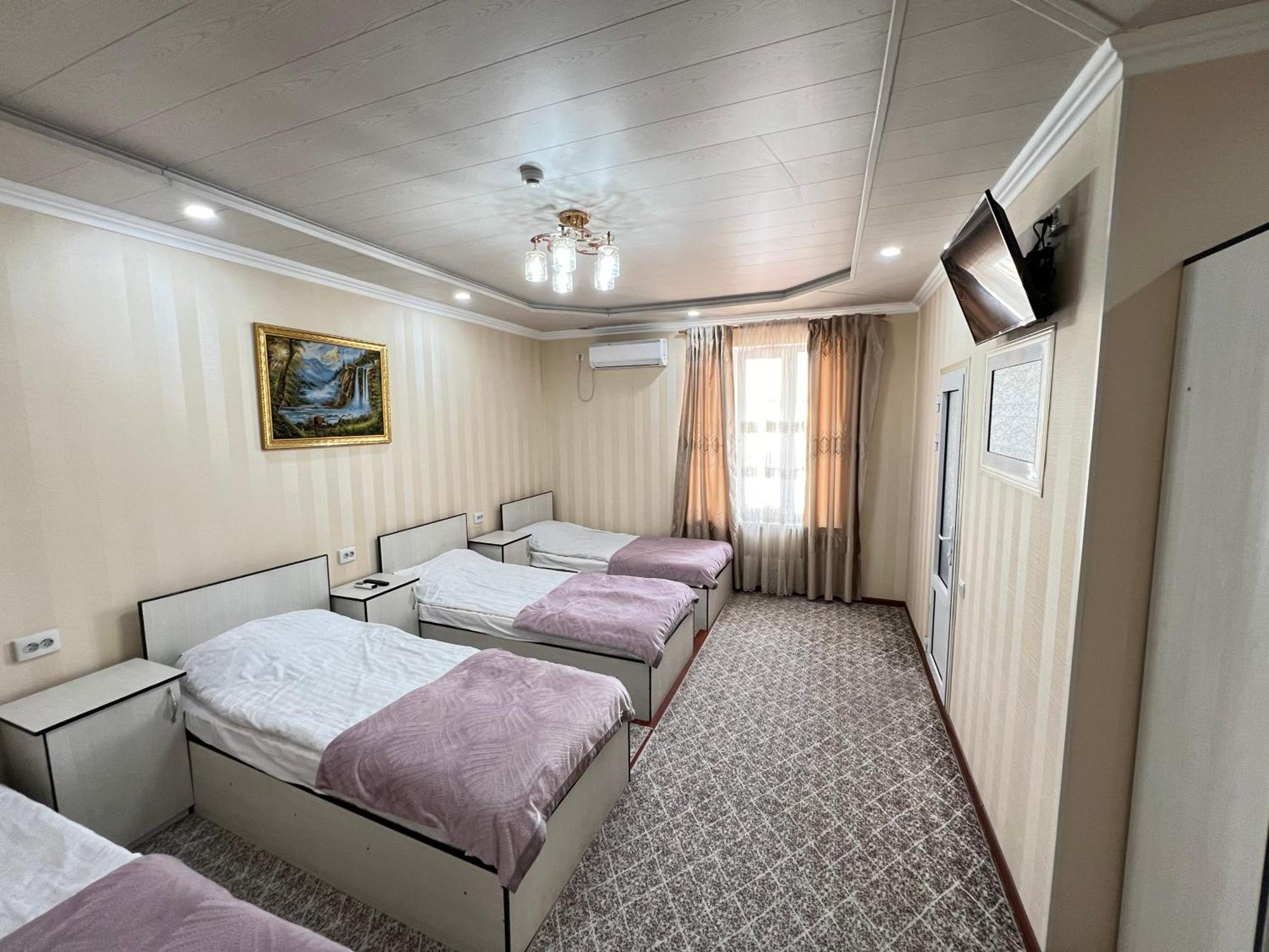 Hotel Zarafshon Panjakent Buitenkant foto